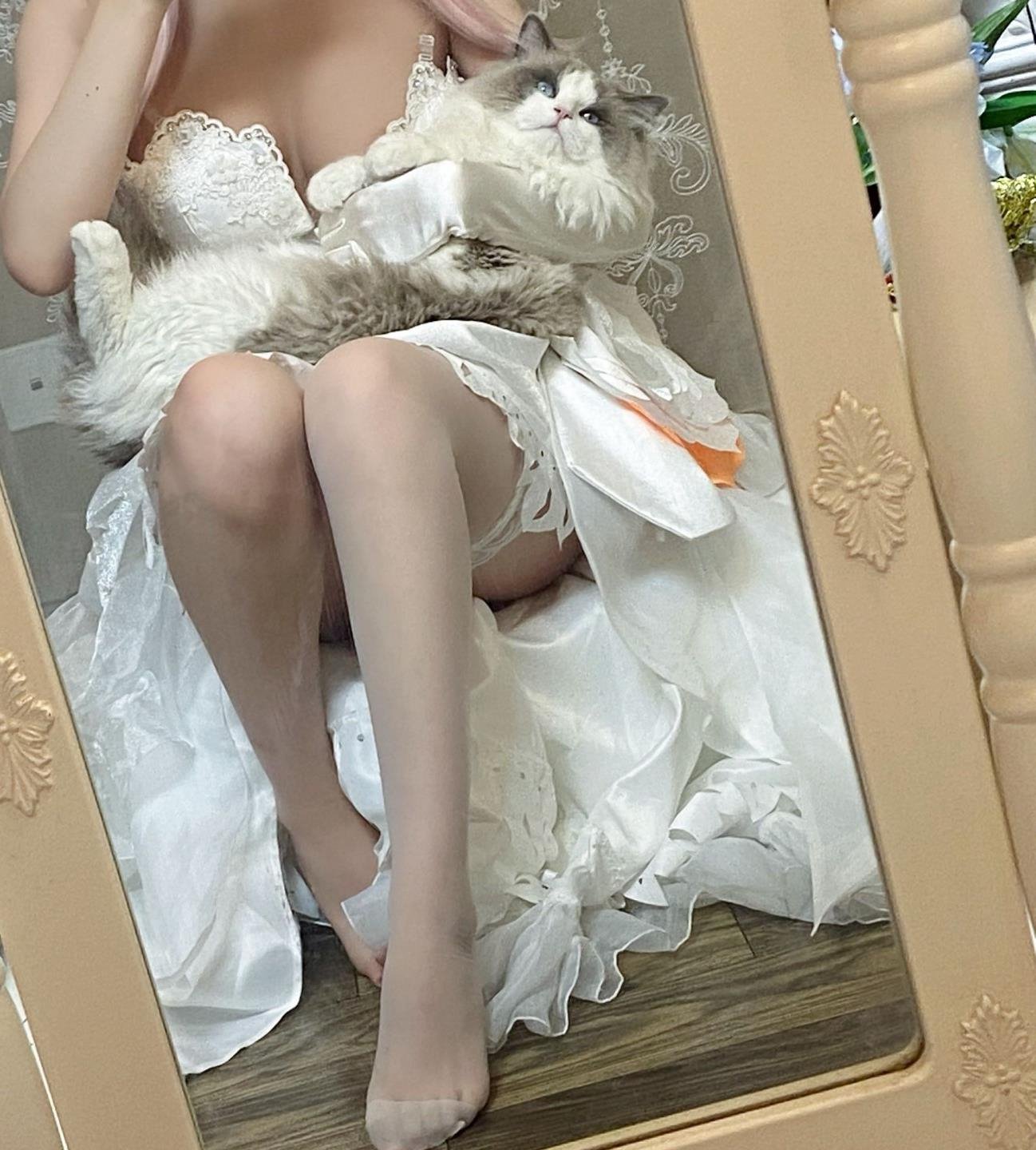 ���ߣ�ҽ����ɫ��ͷ��