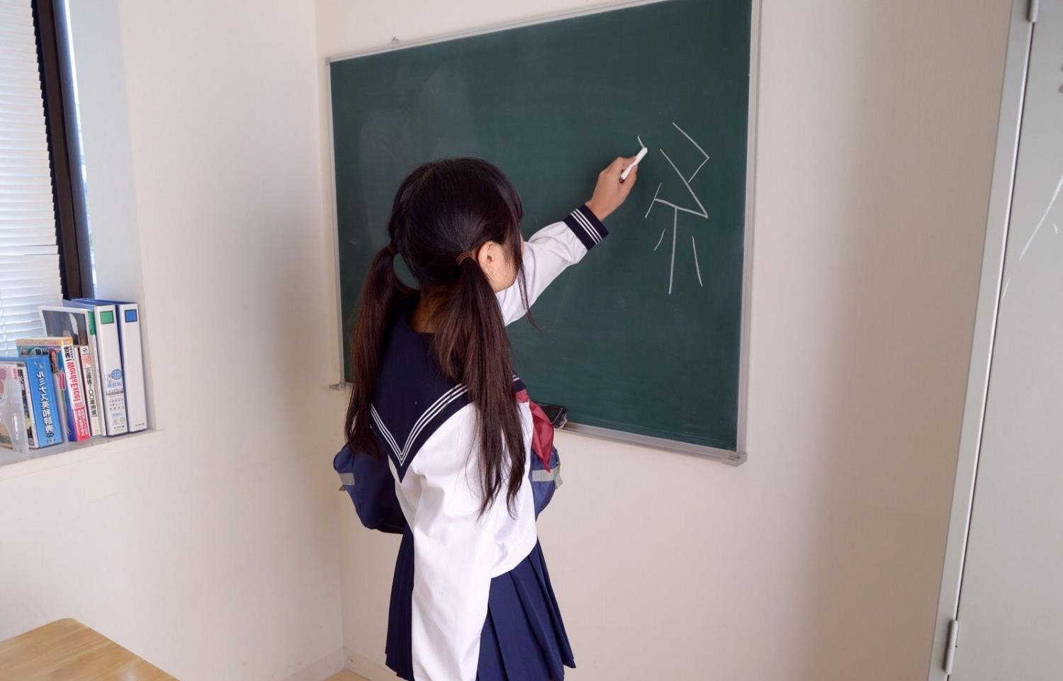 ���ߣ��ȴ��籩��ƻ���������ݣ�ͷ��