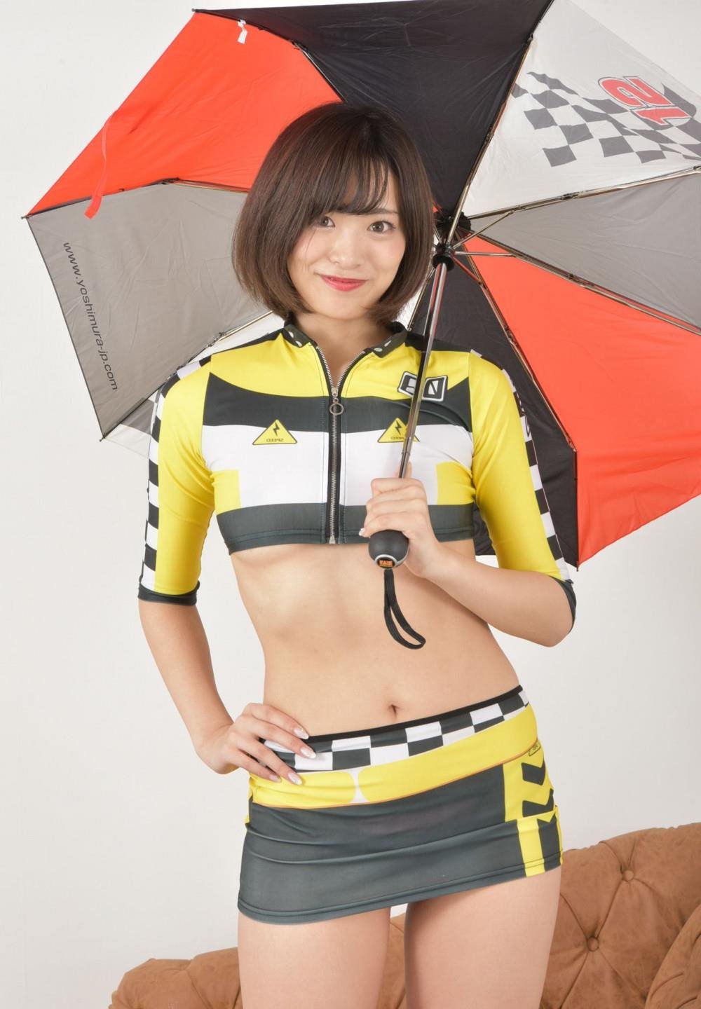 ���ߣ�ѩ���������ǻ�ɫ��ͷ��