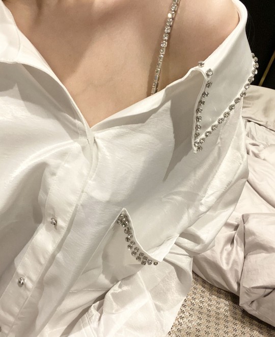 ����