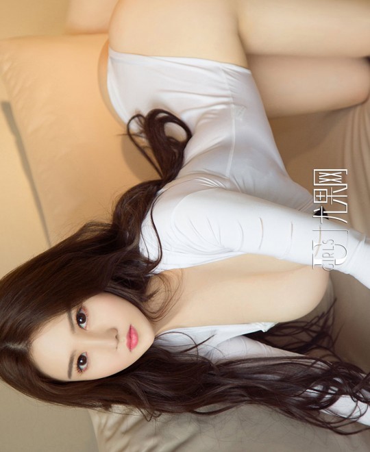 �������H